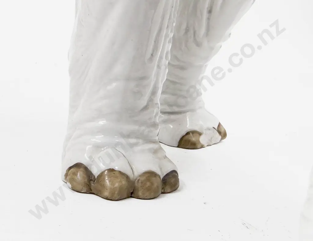 Pair of Ceramic Elephant Ornaments Image 1++