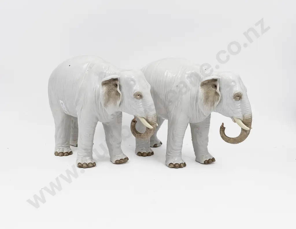 Pair of Ceramic Elephant Ornaments Image 1++
