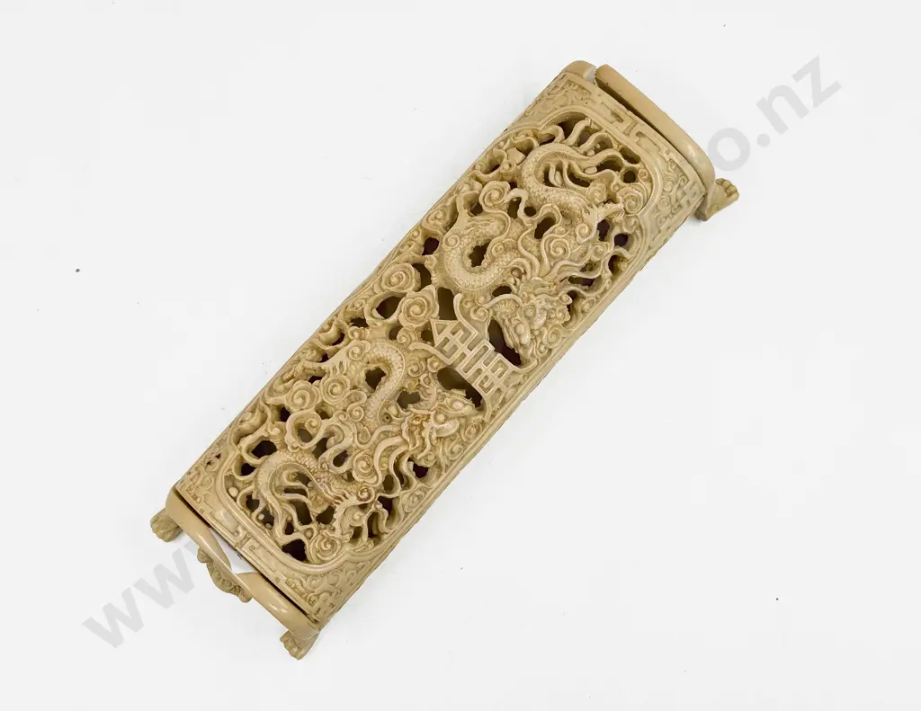 Chinese Decorative Resin Footed Trinket Box (AF) Image 1++
