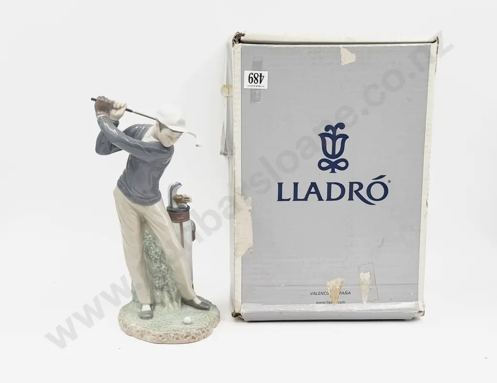 Boxed Lladro Figure "Golfer" Image 1++