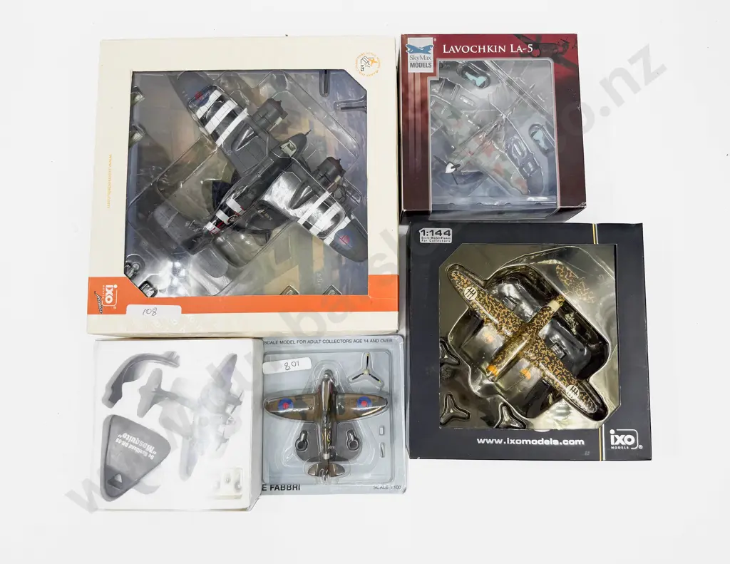 Various Manufacture Five Fighter Jet and Plane Models Image 1++