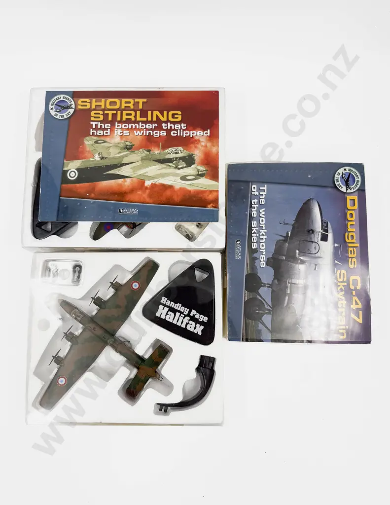 Three Atlas Editions Plane Models Douglas C-47 Short Stirling and Halifax Image 1++