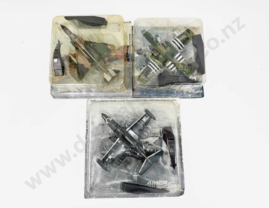 Three Amer Com Collection US Post-War Fighter Plane Models F9F-28 Panther Fairchild A-10A McDonnell Douglas Image 1++