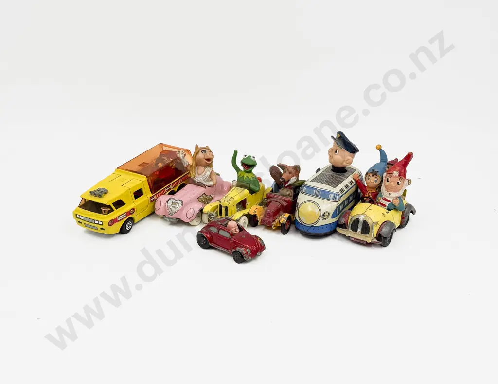 Corgi TV Novelty Diecast Vehicles and Assorted Image 1++