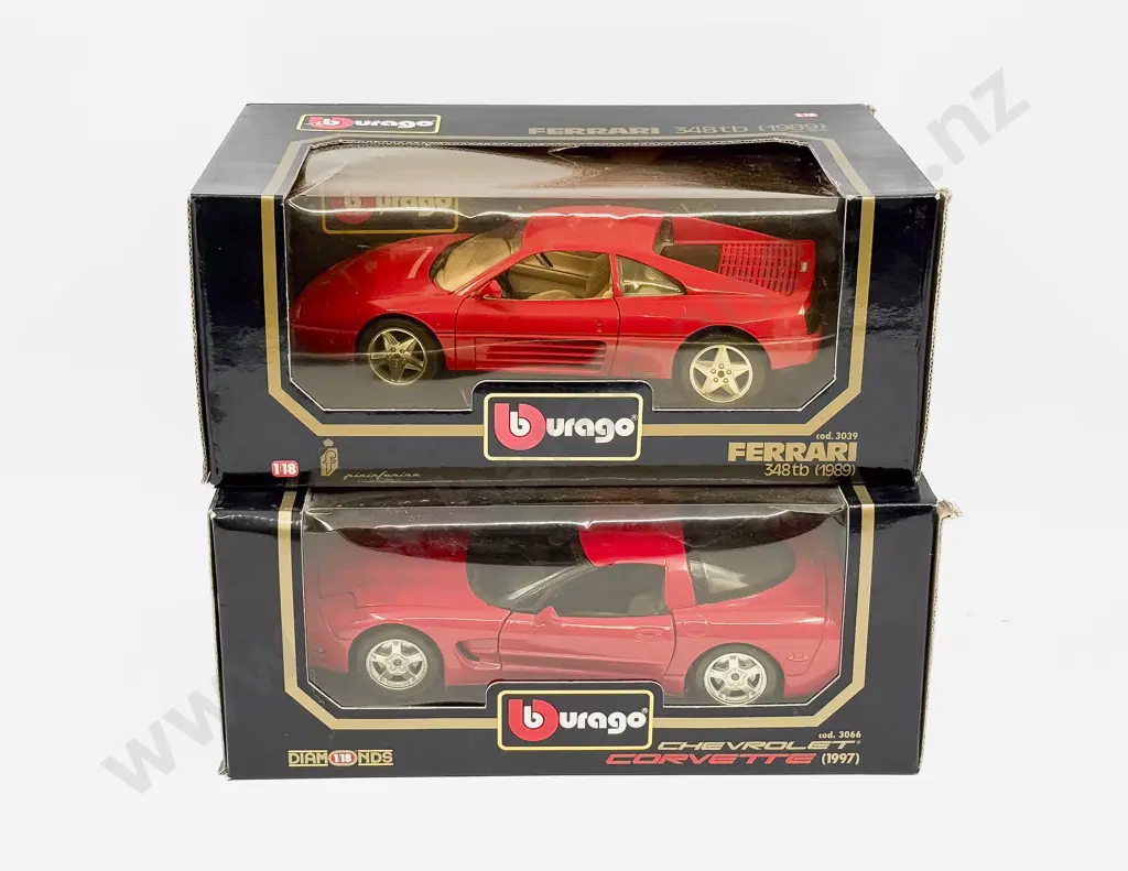 Two Boxed Burago 1:18 Scale Models Corvette and Ferrari Image 1++