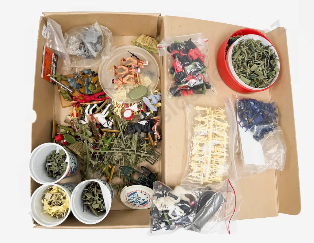 Assorted Plastic Soldiers War Gaming and Some Britains Image 1++