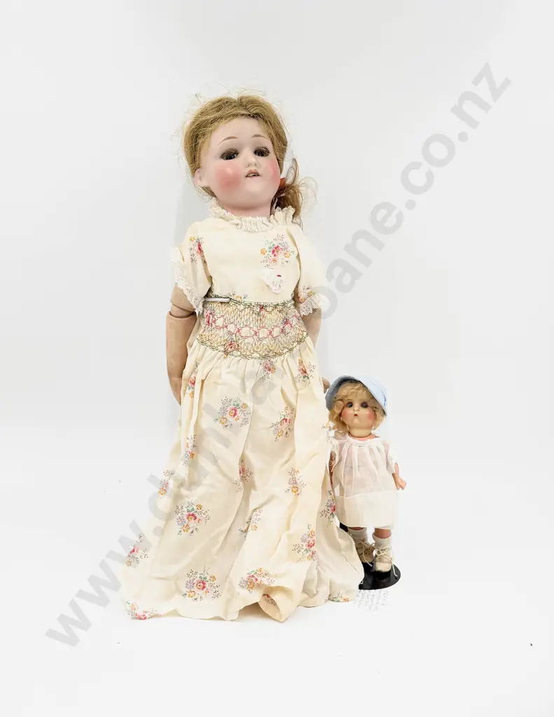Tiny Armand Marseille Painted Bisque Doll 18cm Image 1++