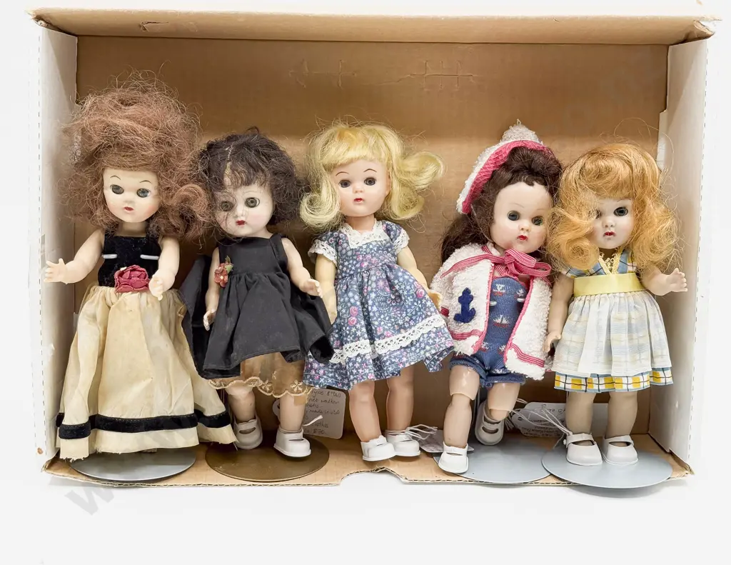Five Ginny Type Hard Plastic Character Dolls Image 1++