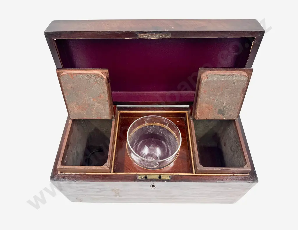 Victorian Mahogany Tea Caddy (Faults) Image 1++