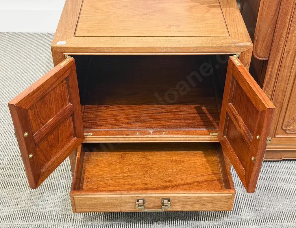 Chinese Rosewood Three Piece Bedroom Suite Image 1++