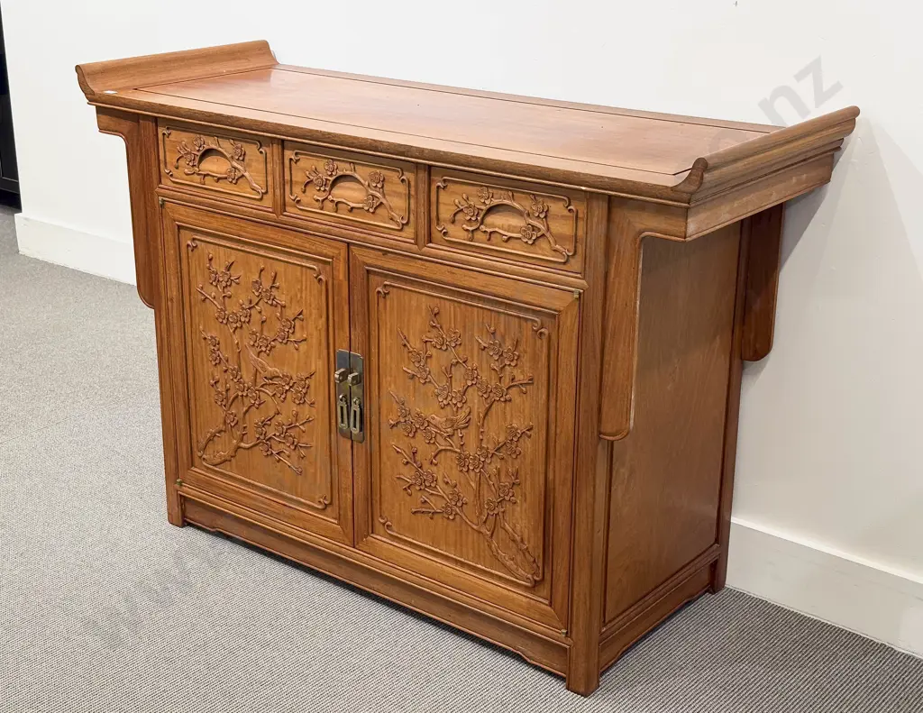 Chinese Rosewood Three Piece Bedroom Suite Image 1++