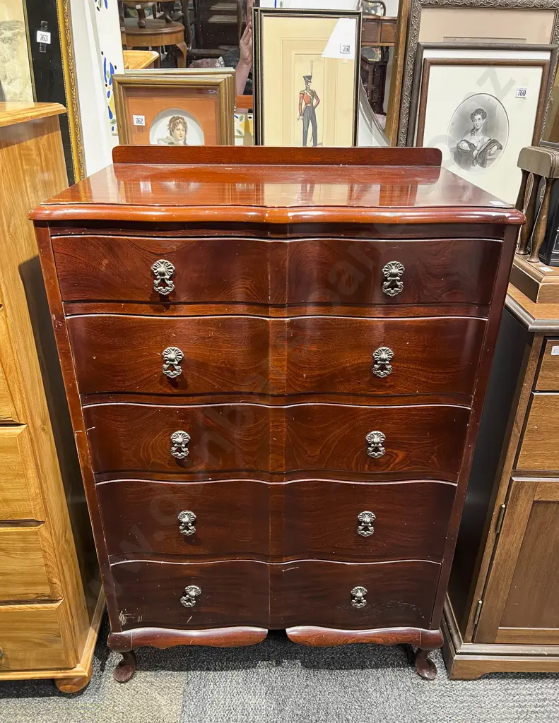 Mahogany Chest of Drawers Image 1++