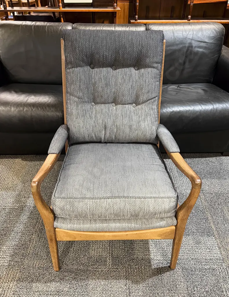 Mid Century Cintique Armchair Image 1++