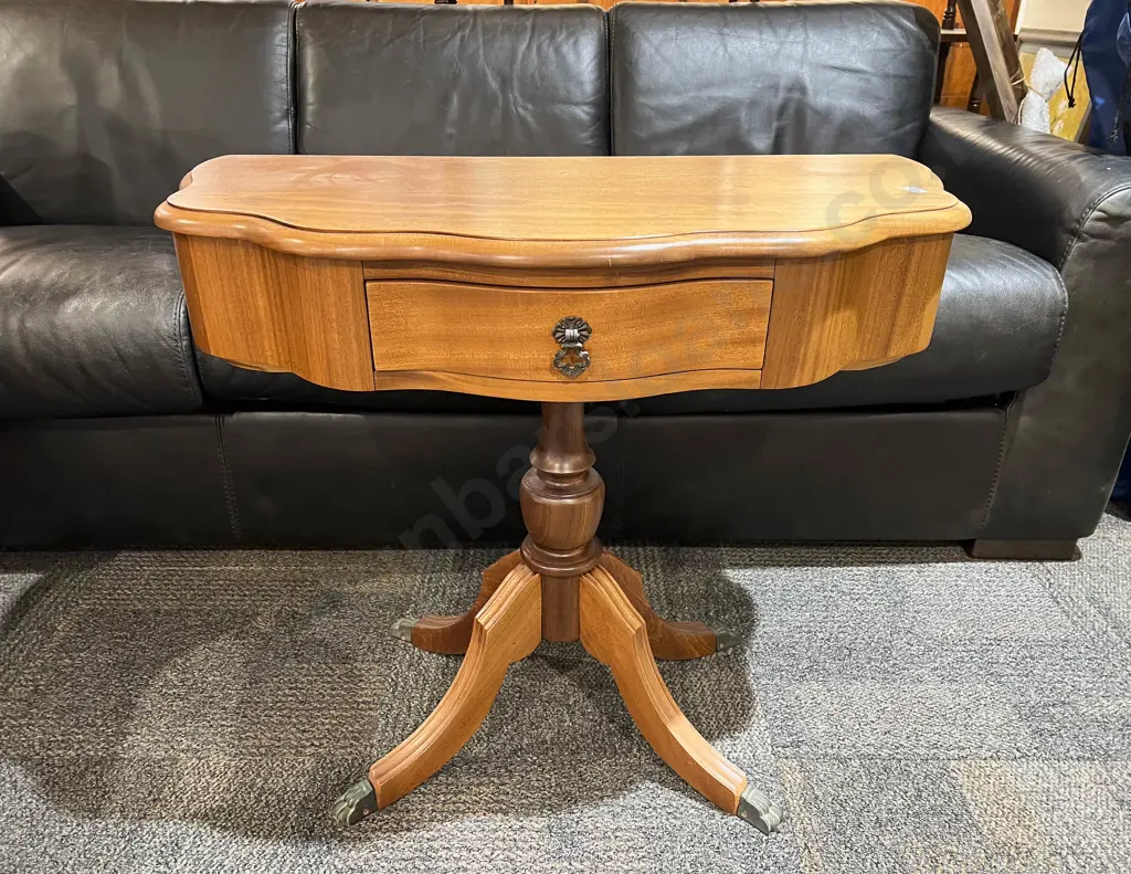 Single Drawer Hall Table Image 1++