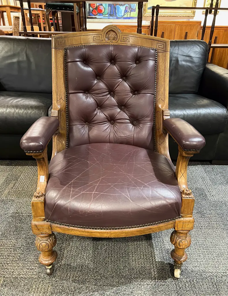 An Attractive & Good Quality Victorian Walnut and Burgundy Leather Grandfather Chair Image 1++