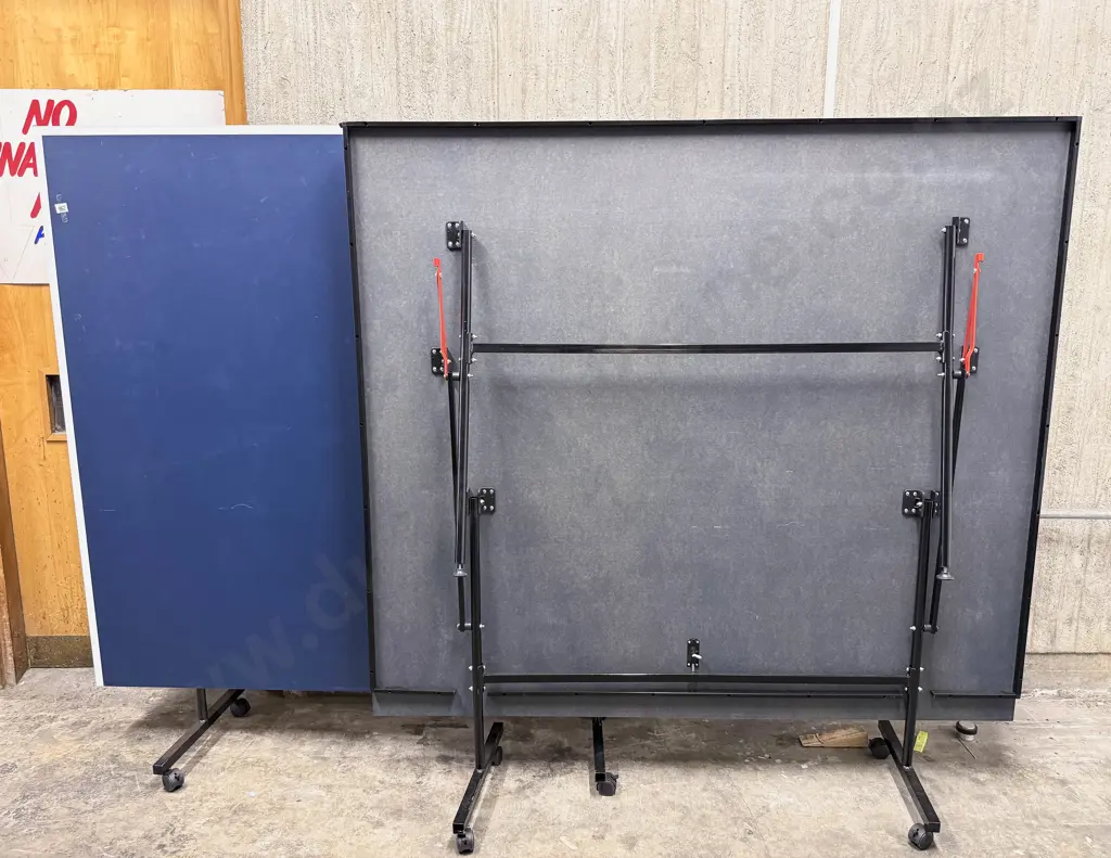 A Two Trestle Folding Table Tennis Table Image 1++