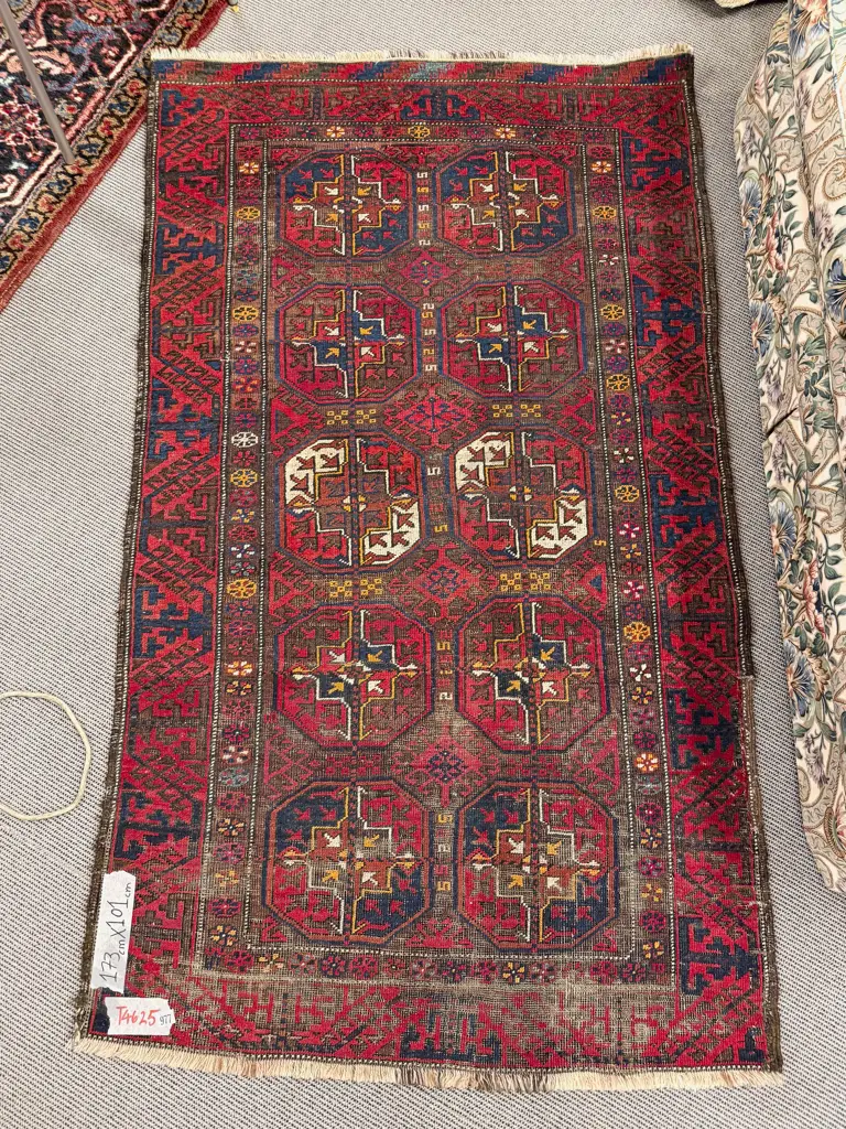 Persian Floor Rug Image 1++
