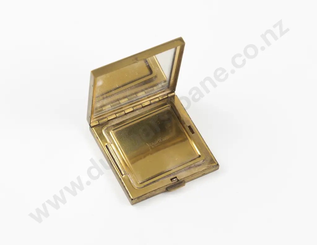 Art Deco Volupte Enamel Floral Design Powder Compact Image 1++