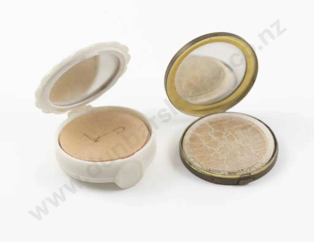 Early 20th Century Two Coty Floral Design Powder Compacts Image 1++