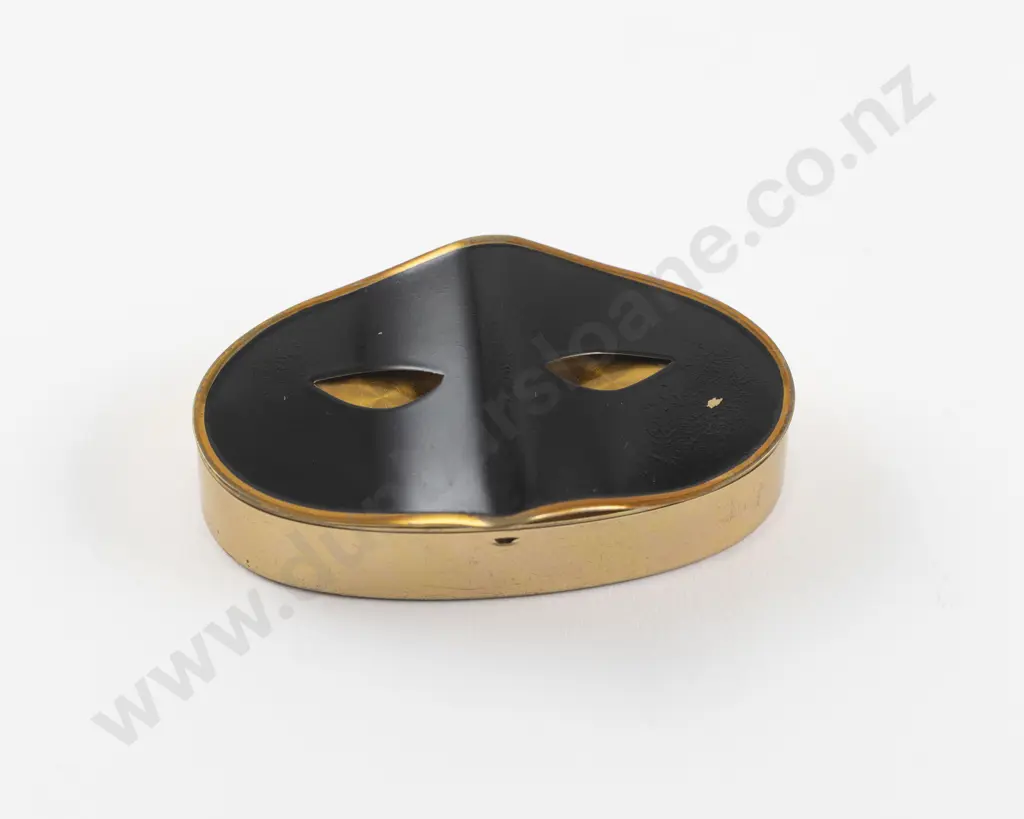 1940s Elizabeth Arden Black Enamel Masquerade Compact Image 1++