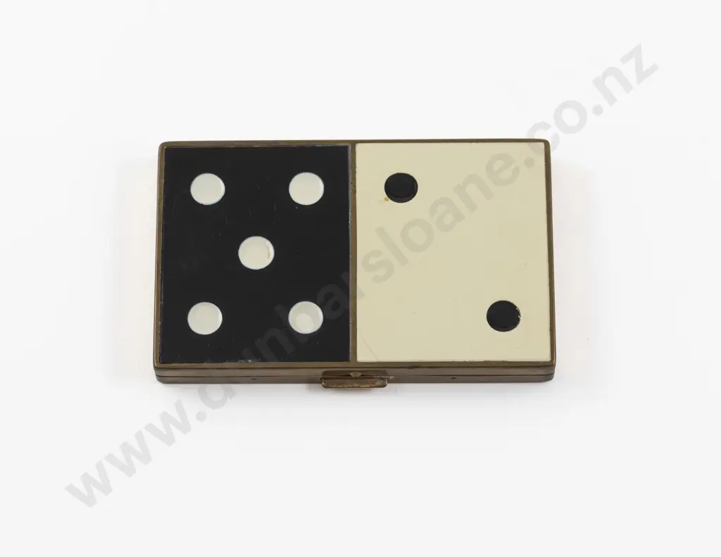 1940s Coty Enamel Domino Powder Compact Image 1++