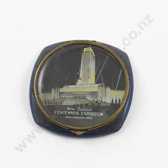 1940s New Zealand Centennial Exhibition Souvenir Powder Compact