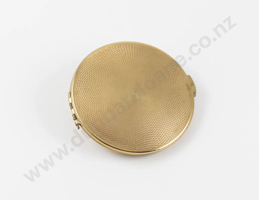 Vintage Kigu of London Gold Plated Map of Australia Souvenir Powder Compact Image 1++