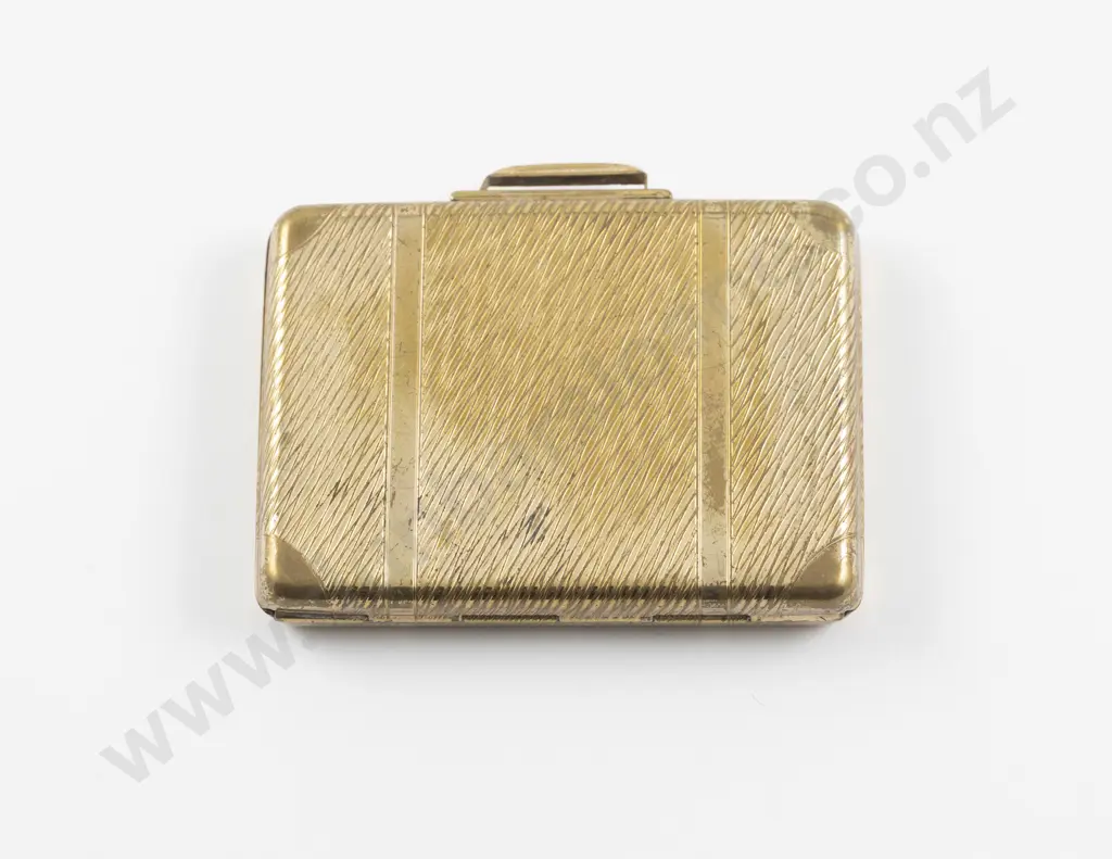 1950s Kigu of London 'Bon Voyage' Suitcase Powder Compact Image 1++