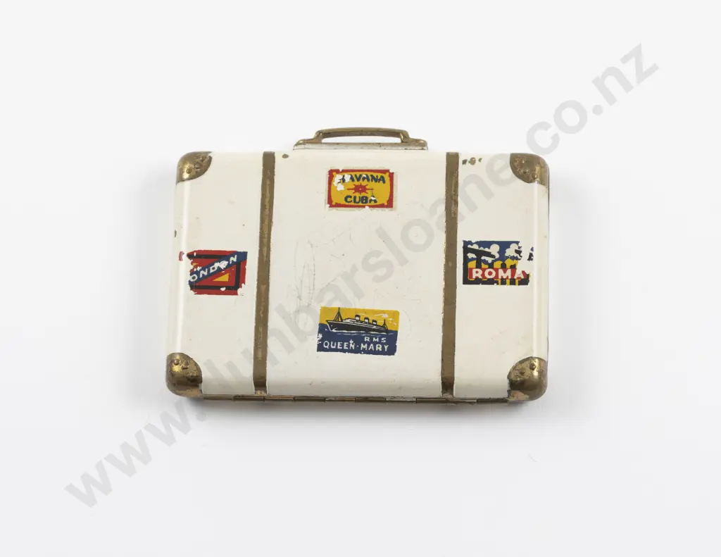1930s Enamel Miniature Suitcase Powder Compact Image 1++