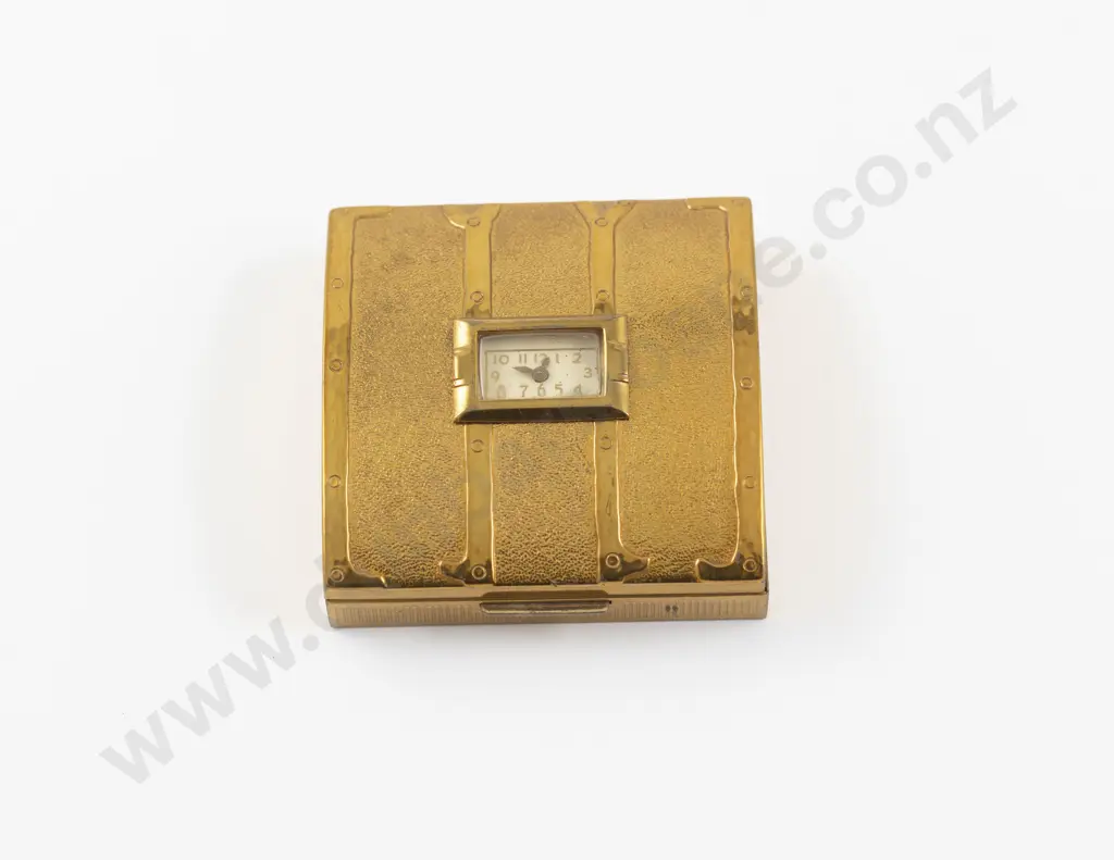 1940s Evans Steamer Trunk Powder Compact Image 1++