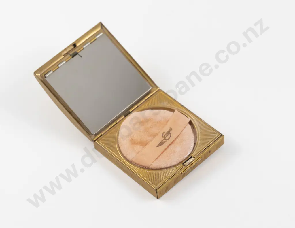 1940s Evans Steamer Trunk Powder Compact Image 1++
