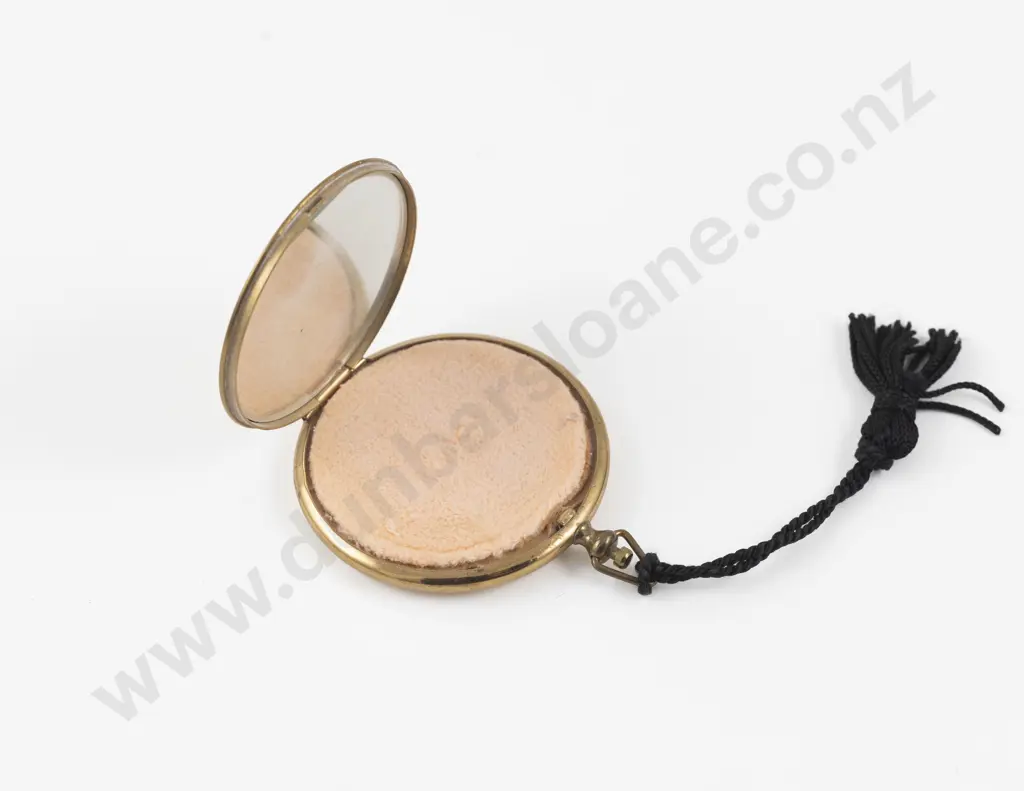 Vintage Volupte Ladies Pocket Watch Style Powder Compact Image 1++