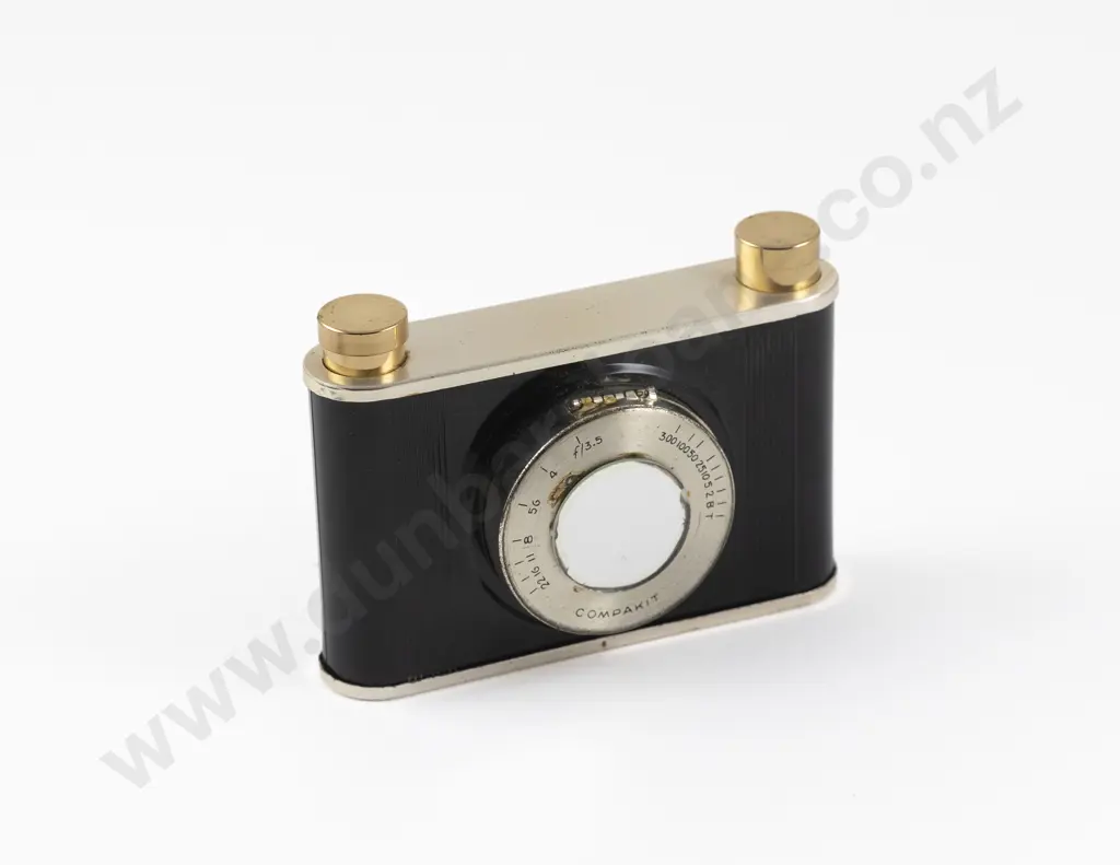1940s-1950s Wadsworth 'Compakit' Minaudière Camera Vanity Case Image 1++