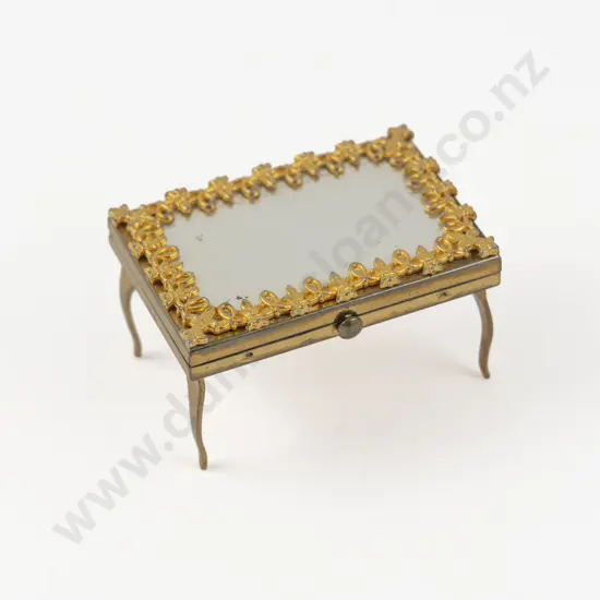 1950s Wadsworth Vanity Table Powder Compact
