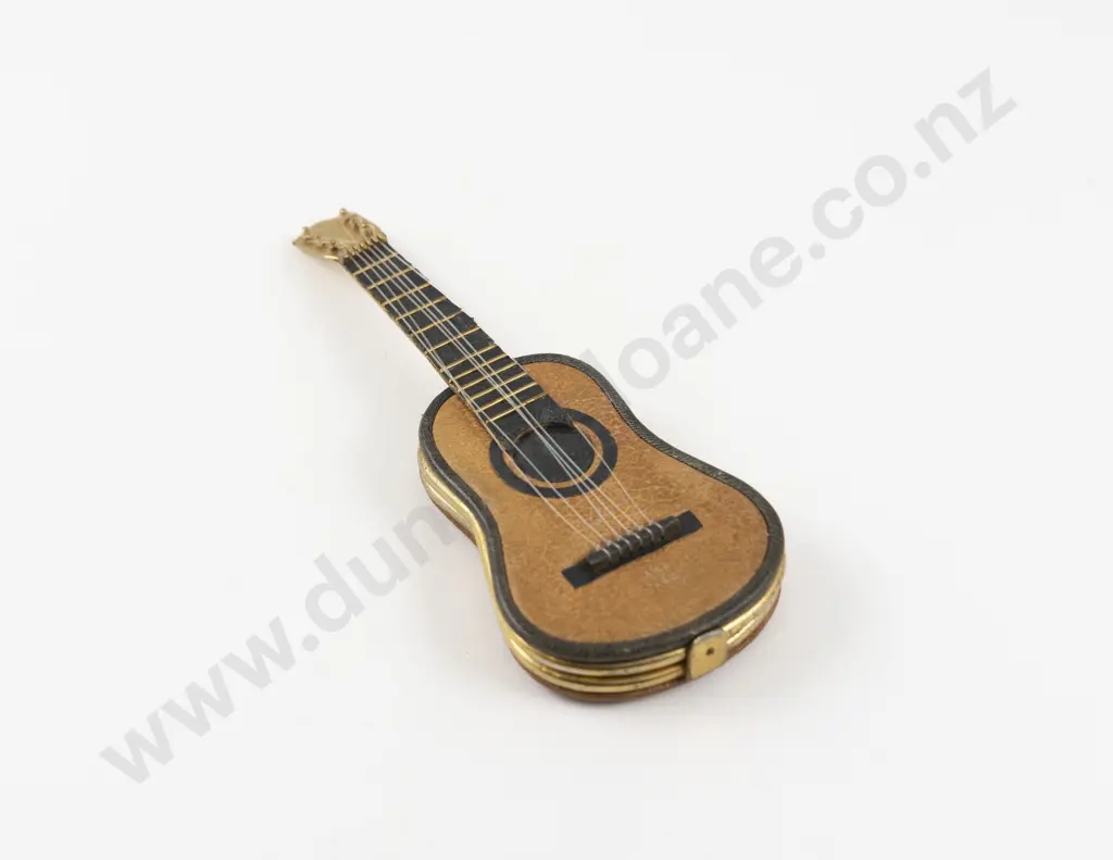1940s 'Aleixandre Madrid' Acoustic Guitar Powder Compact Image 1++