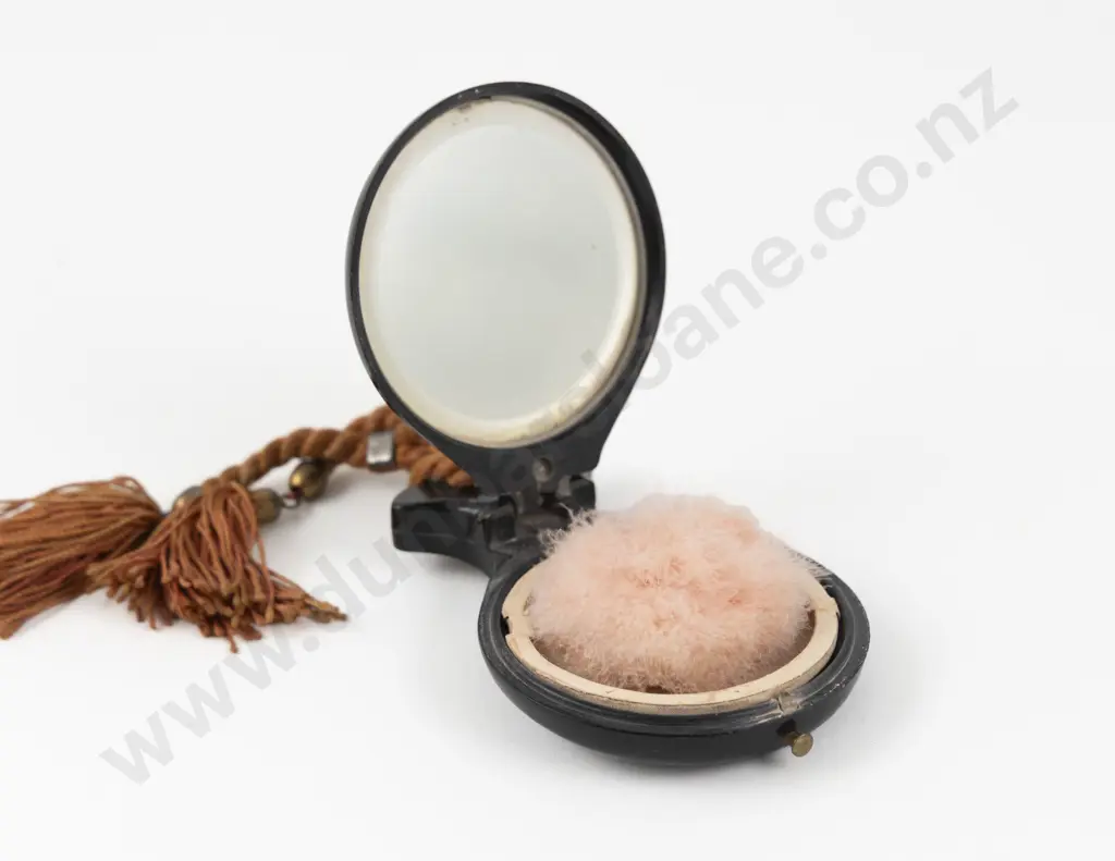 Vintage Black Bakelite Spanish Castanet Shaped Powder Compact Image 1++