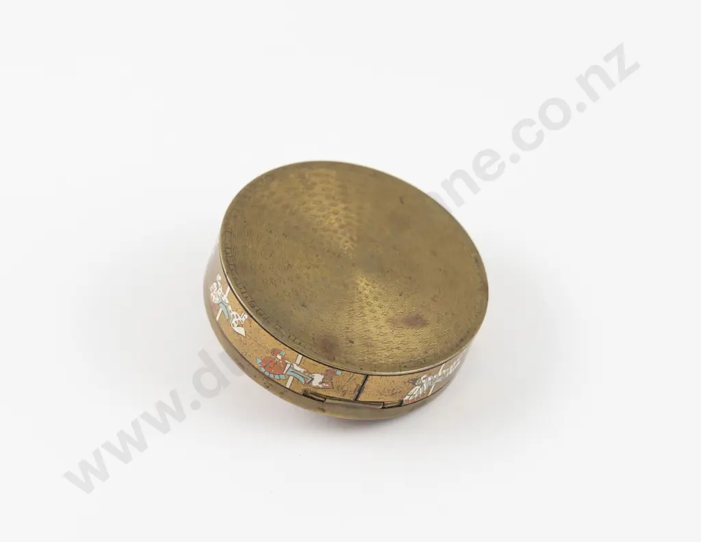 Mid Century Enamel Horse Carousel Powder Compact Image 1++