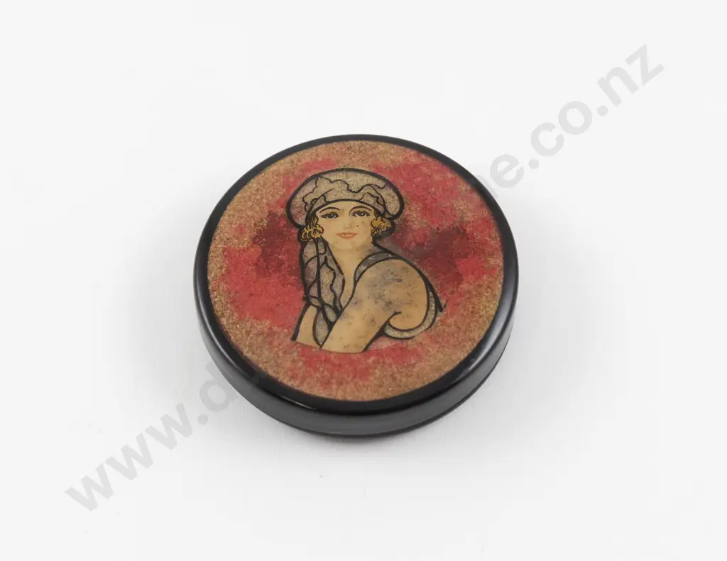 Art Deco 'Westwood' Classic Flapper Girl Portrait Powder Compact Image 1++