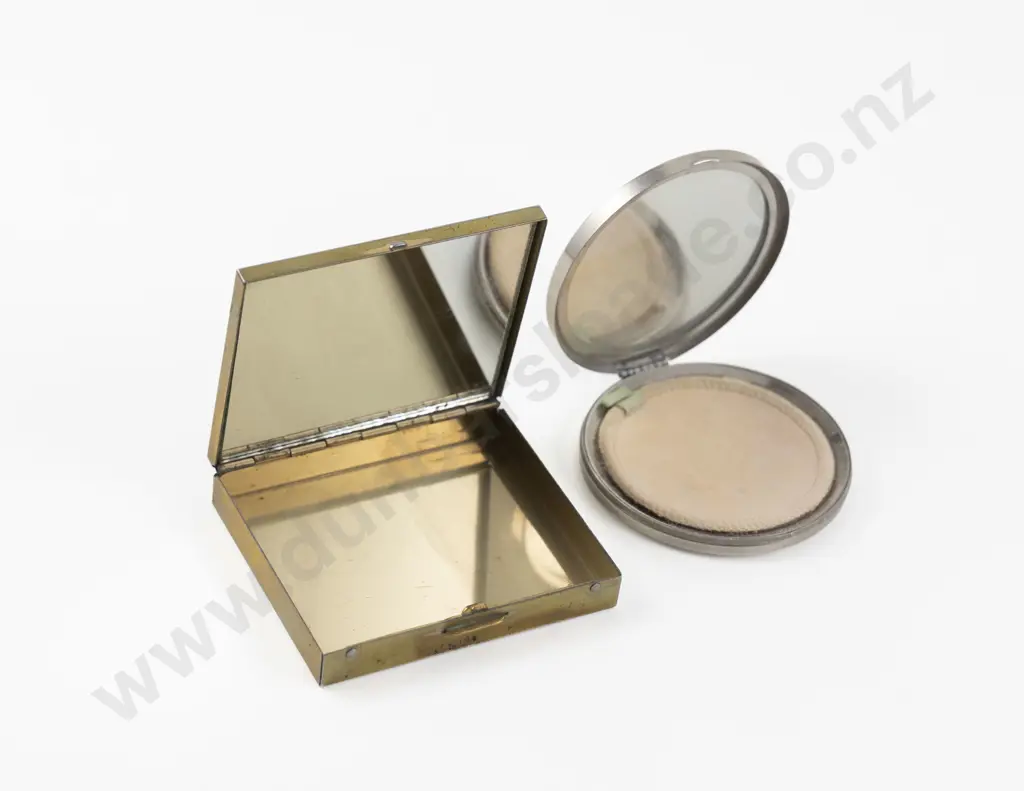 Two Vintage Enamelled Powder Compacts Image 1++