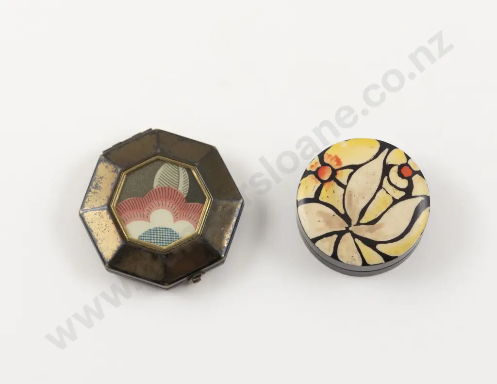 Two Art Deco Floral Design Powder Compacts Image 1++
