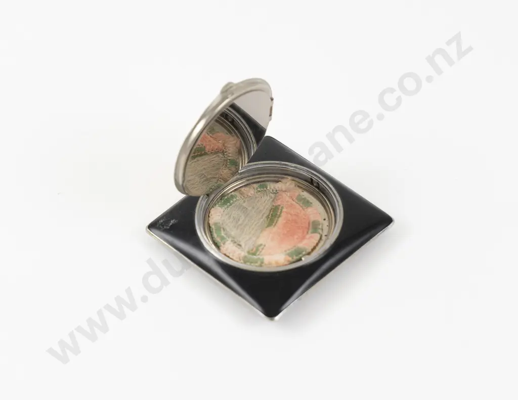 Art Deco Evans Case Company America 'Tap Sift' Guilloche Enamel Powder Compact Image 1++