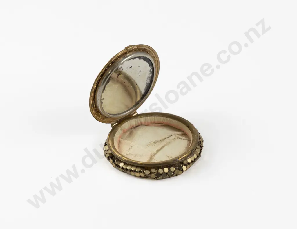 Art Deco Guilloche Enamel Floral Powder Compact Image 1++