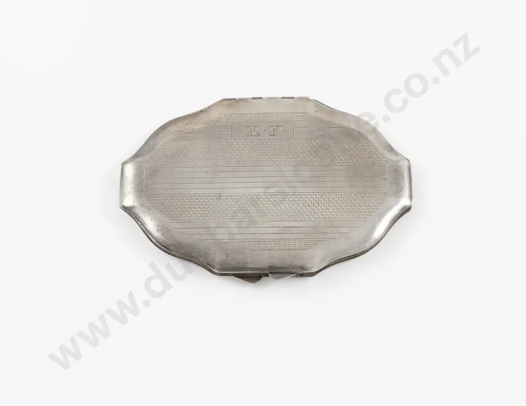 Vintage S/S Engraved Powder Compact Image 1++