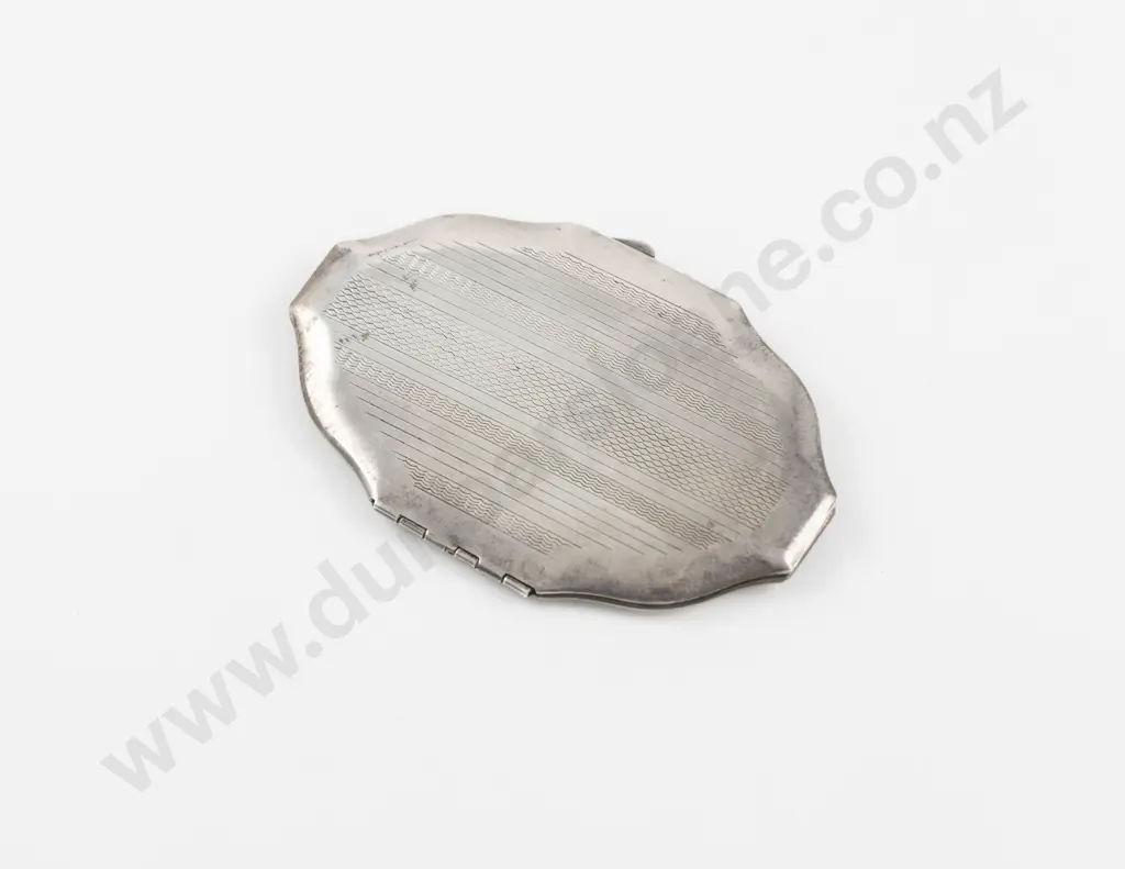 Vintage S/S Engraved Powder Compact Image 1++