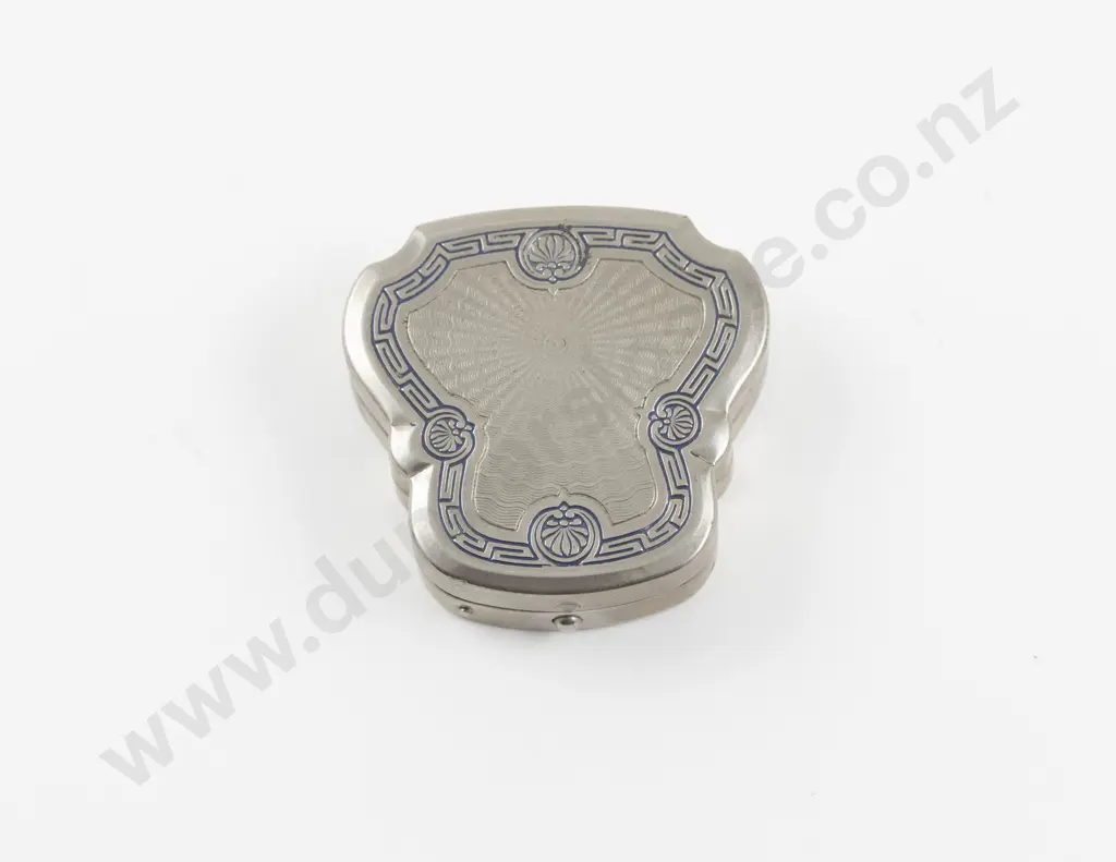 Vintage Karess Woodworth Silver Plated Engraved Powder Compact Image 1++