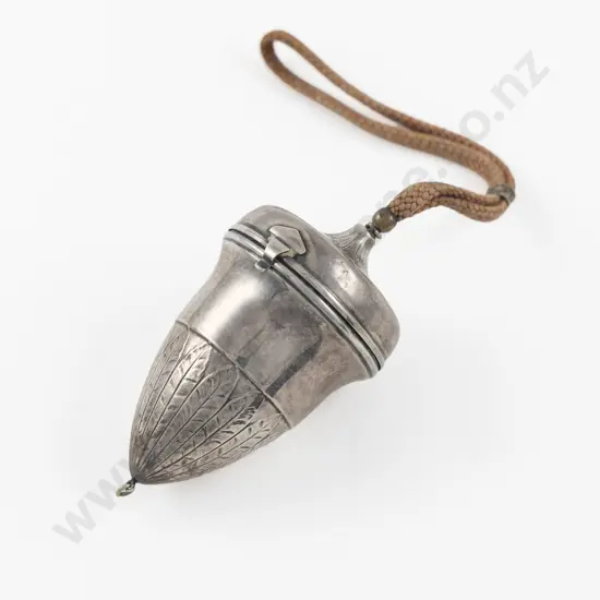 Vintage Silver Plated Acorn Powder Compact
