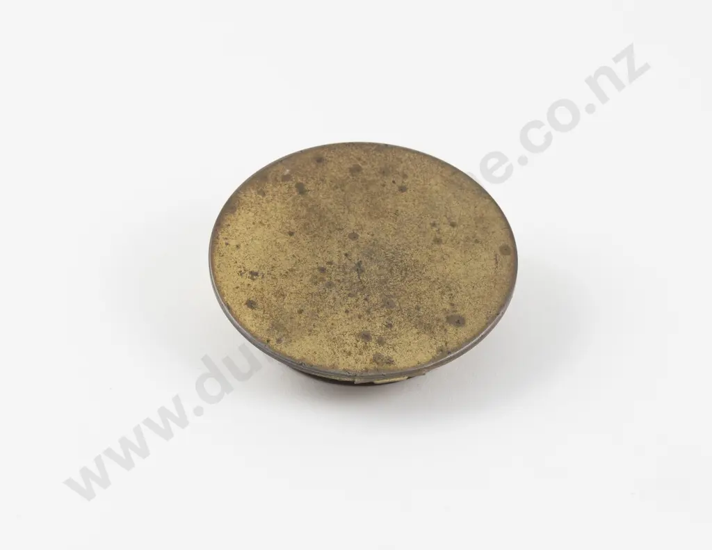 1940s WWII US Military 'Sweetheart' Cap Powder Compact Image 1++