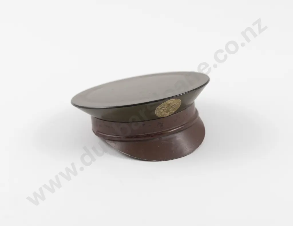 1940s WWII US Army Office 'Sweetheart' Cap Powder Compact Image 1++
