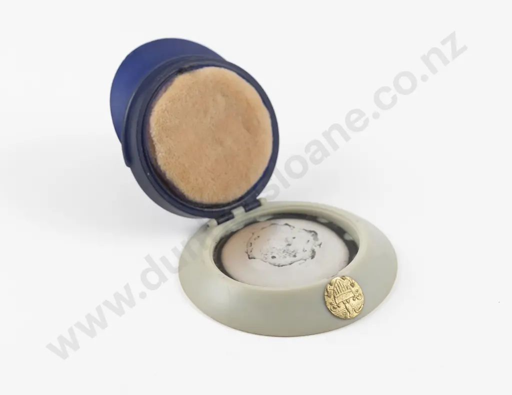 1940s WWII US Navy Chief Petty Office Cap Powder Compact Image 1++