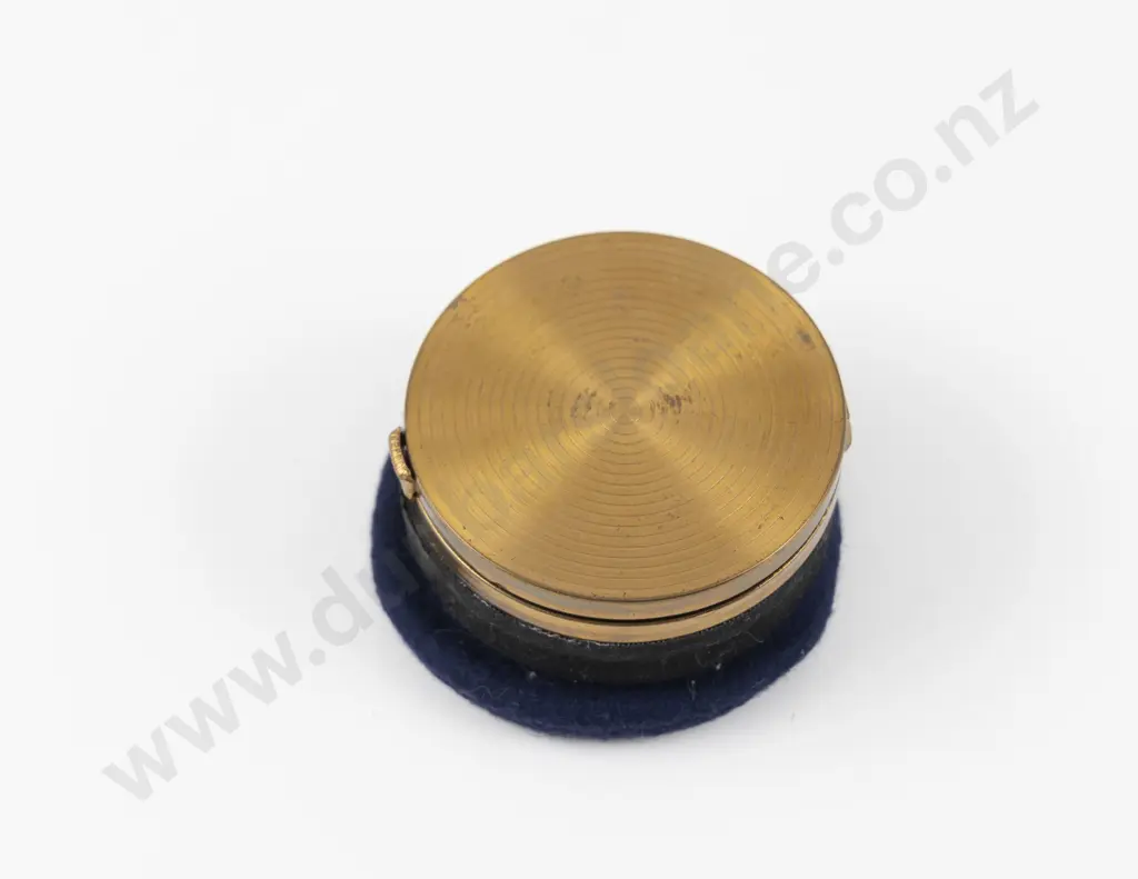 1950s Mascot (British) Sailors Hat Powder Compact Image 1++